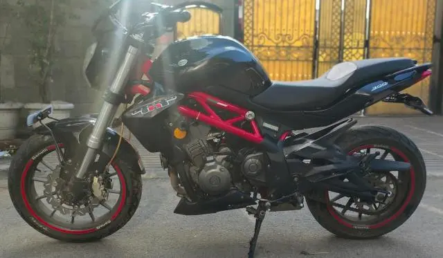Benelli TNT 300 ABS 2019