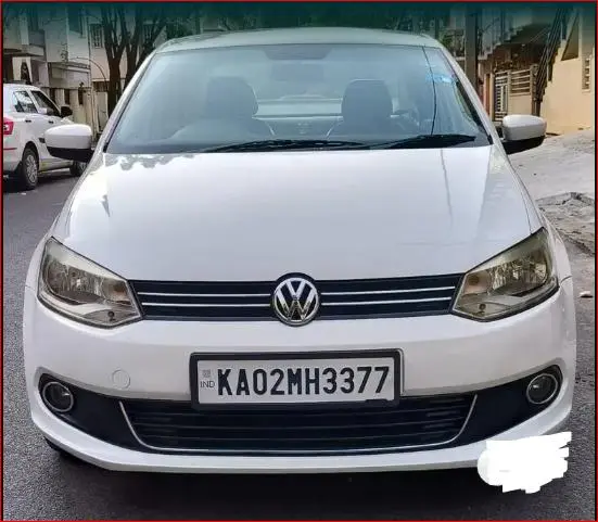 Volkswagen Vento Highline Petrol 2013