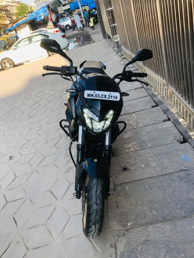 Bajaj Dominar 400 2018