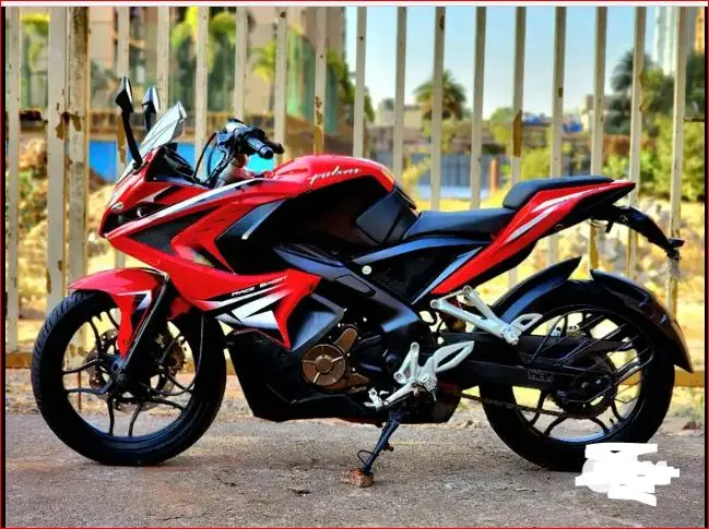 Bajaj Pulsar RS200 2015