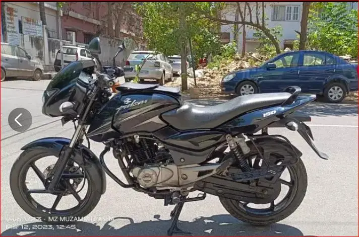 Bajaj Pulsar 150cc 2015