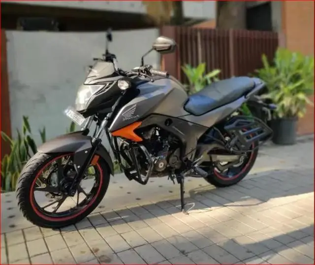 Honda CB Hornet 160R CBS 2017