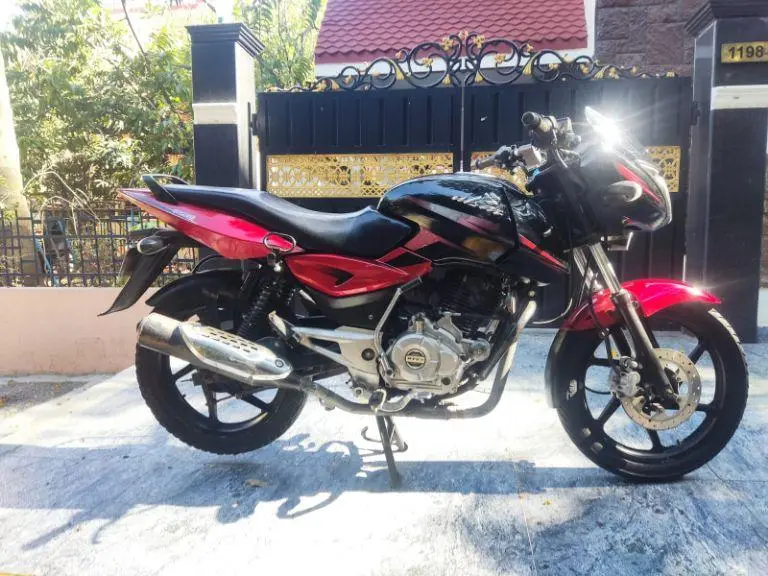 Bajaj Pulsar 150cc 2014