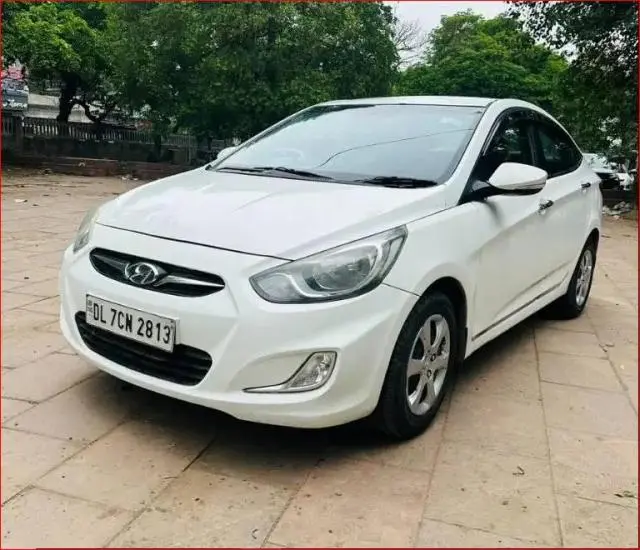 Hyundai Verna FLUIDIC 1.6 VTVT SX 2012
