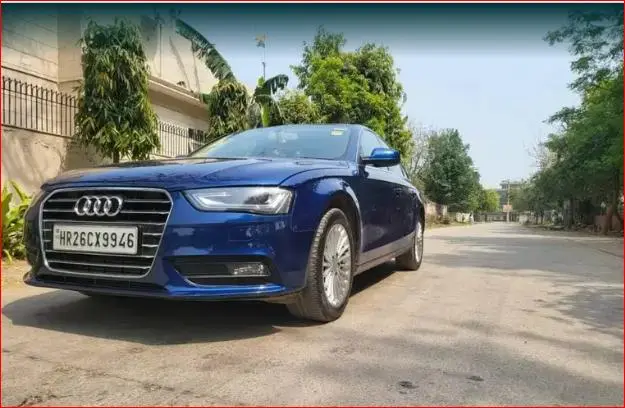 Audi A4 35 TDI Premium Sunroof 2016