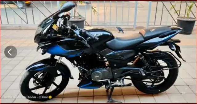 Bajaj Pulsar 220F 2020