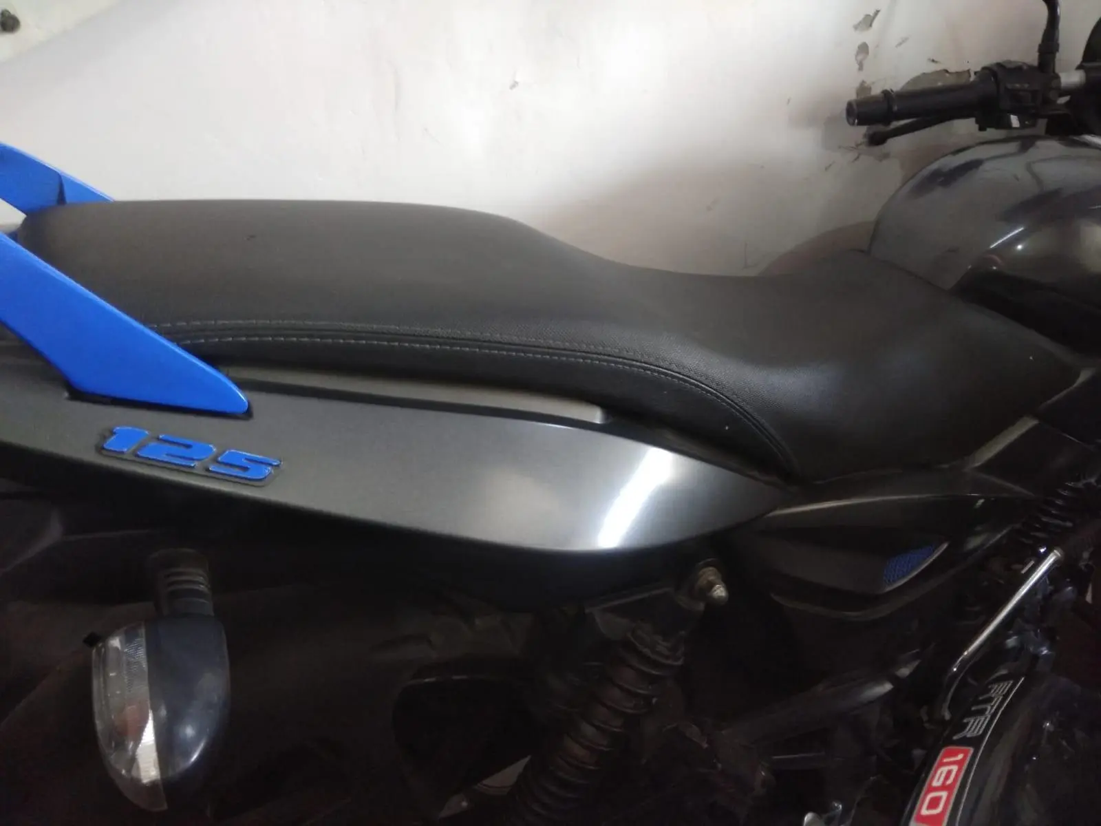 Bajaj Pulsar 125cc Drum CBS 2019