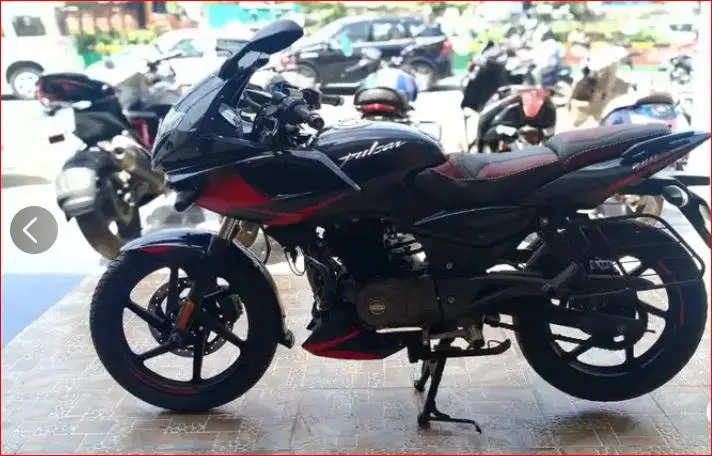 Bajaj Pulsar 220F 2020