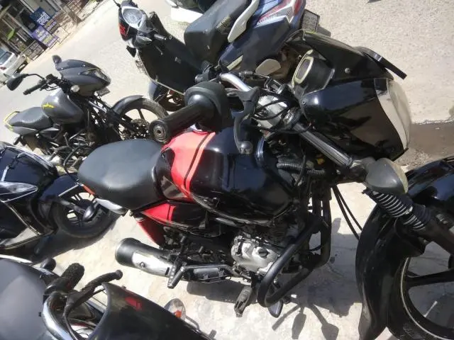Bajaj V15 150cc 2017
