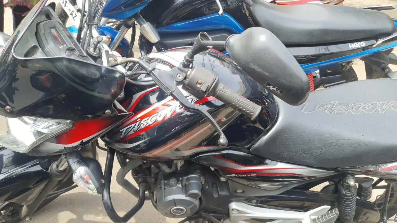 Bajaj Discover 100cc 2015