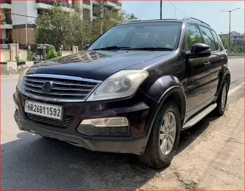 Mahindra Ssangyong Rexton RX5 2013