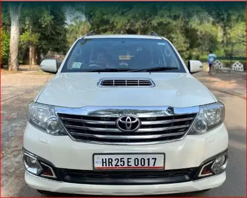 Toyota Fortuner 3.0 4x2 MT 2014