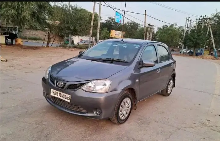 Toyota Etios Liva G 2015