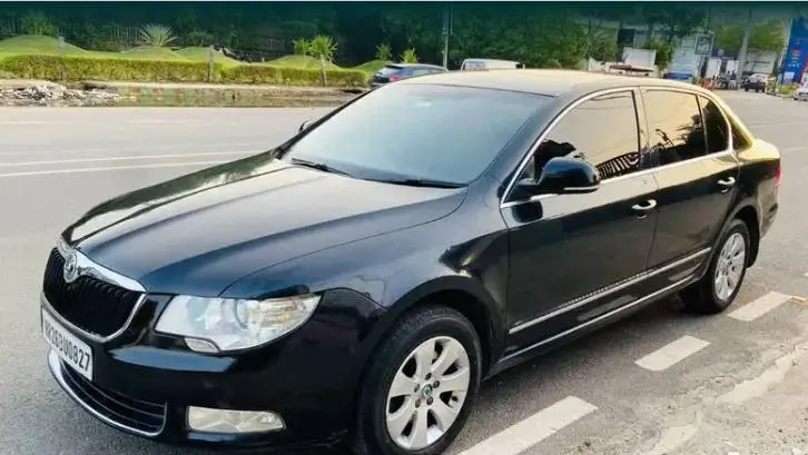 SKODA SUPERB Elegance 1.8 TSI MT 2012