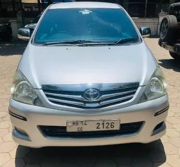 Toyota Innova 2.5 V 7 STR 2010