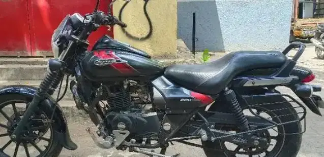 Bajaj Avenger 220cc 2018