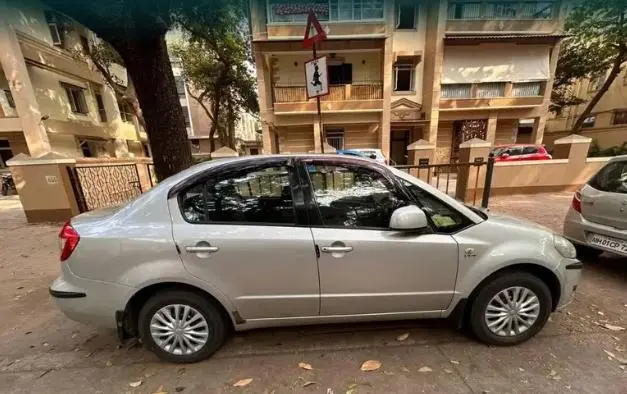 Maruti Suzuki SX4 VXi CNG BS-IV 2013