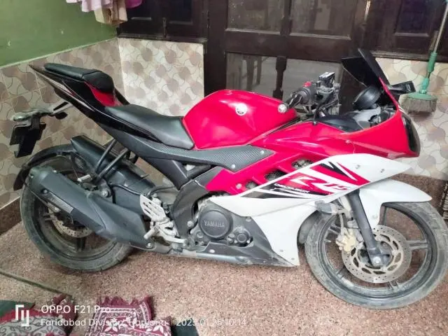 Yamaha YZF-R15 150cc 2015