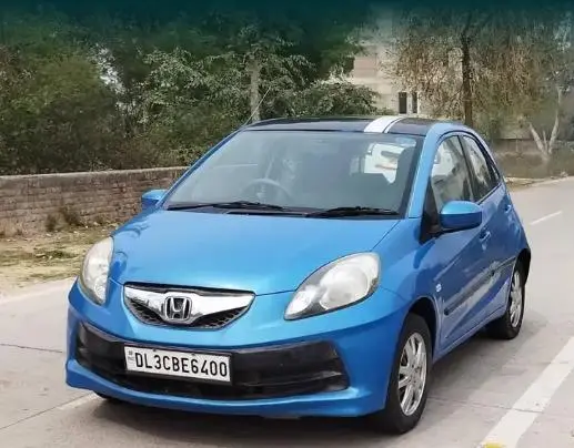 Honda Brio V MT 2011