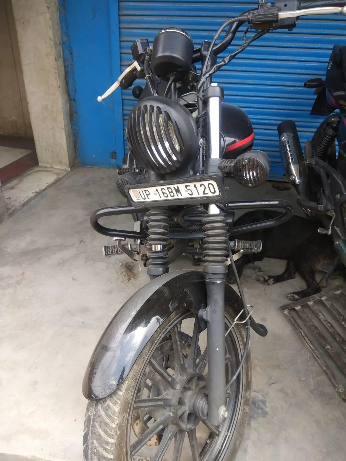 Bajaj Avenger Street 220 2017