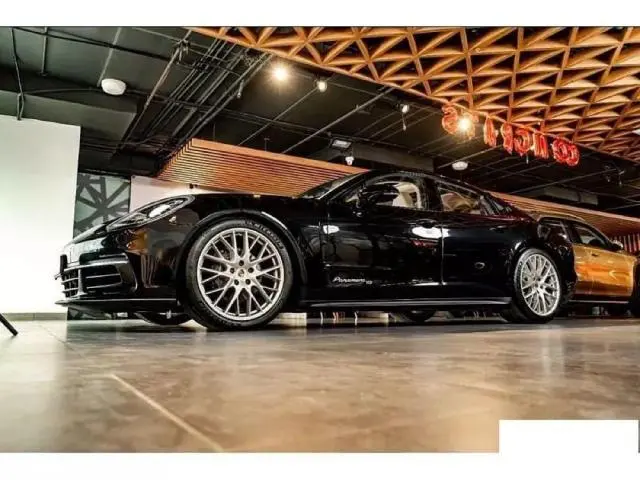 Porsche Panamera GTS 2019