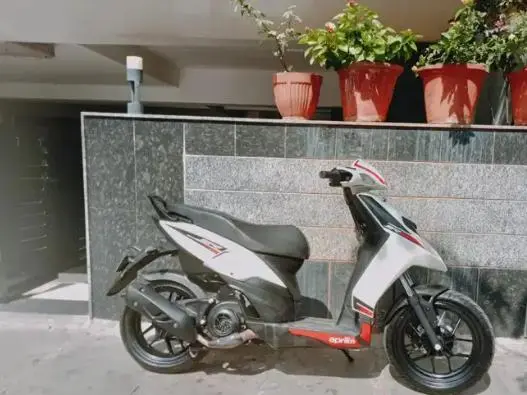Aprilia SR 125 STD 2021