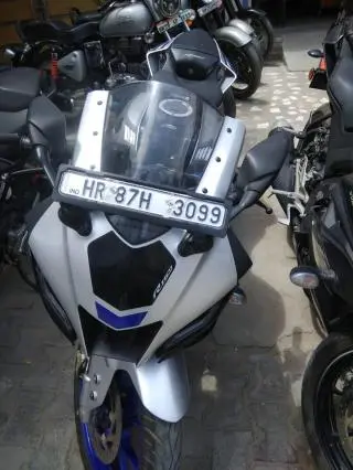 Yamaha YZF-R15 V4 M 2022