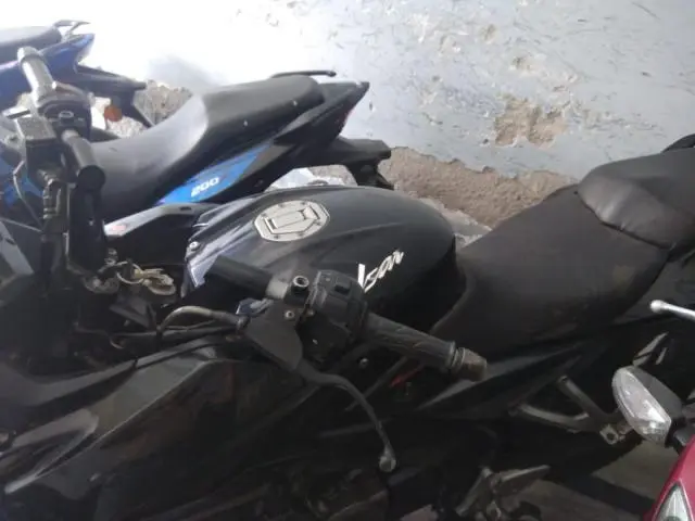 Bajaj Pulsar AS150 2015