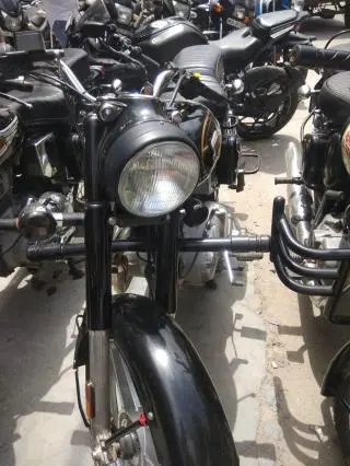 Royal Enfield Bullet 350cc ES 2022