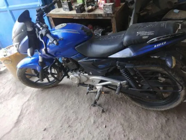 Bajaj Pulsar 180cc 2012