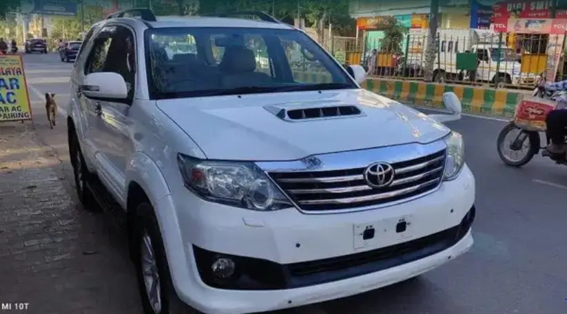 Toyota Fortuner 2.8 4x2 AT 2014