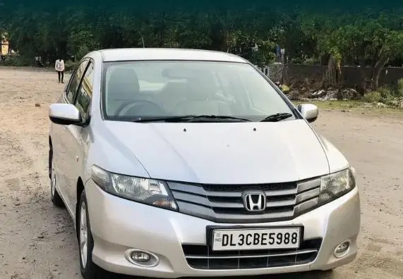 Honda City V i-VTEC 2010 