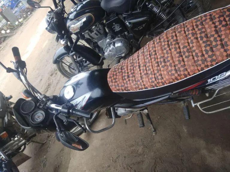 Bajaj CT 100 100cc 2016