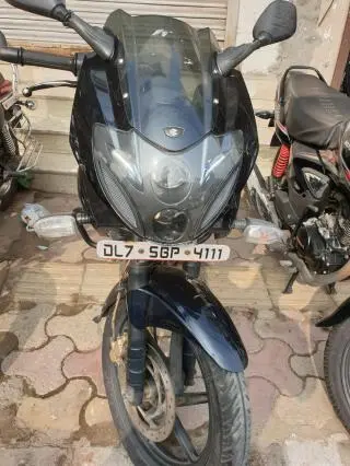 Bajaj Pulsar 220cc 2012