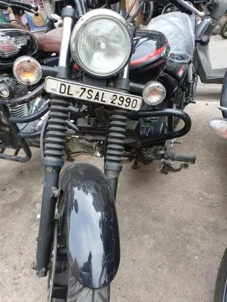 Bajaj Avenger Street 220 2016