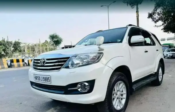 Toyota Fortuner 3.0 4X2 AT 2014