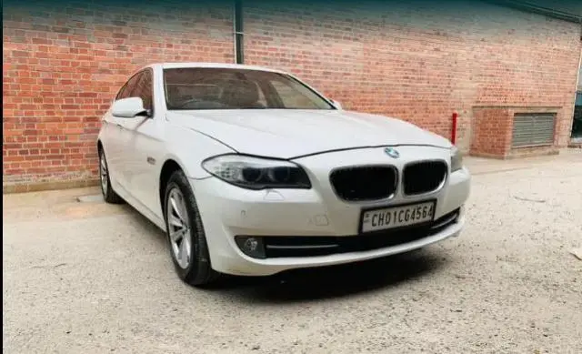 BMW 5 Series 525d 2011