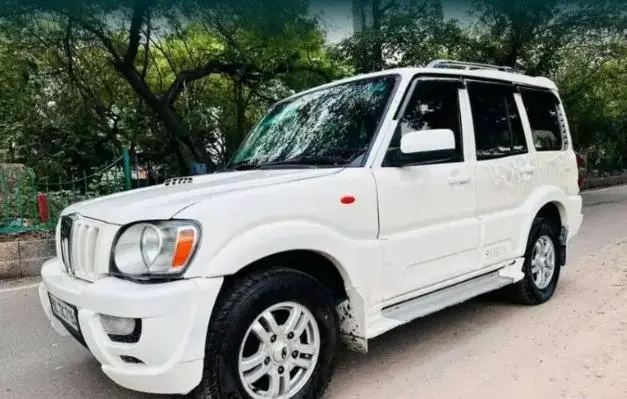 Mahindra Scorpio VLX 2WD AIRBAG BS IV 2014