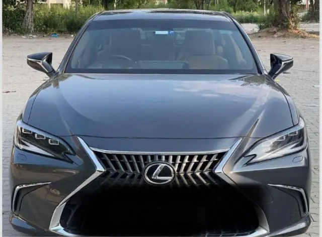Lexus ES 300H 2019