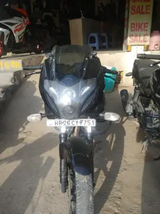 Bajaj Pulsar 220F 2016