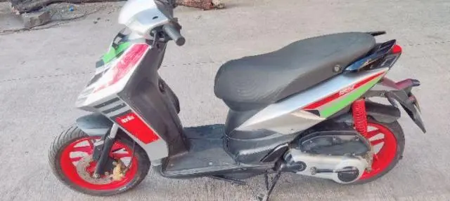 Aprilia SR 150 Race 2018