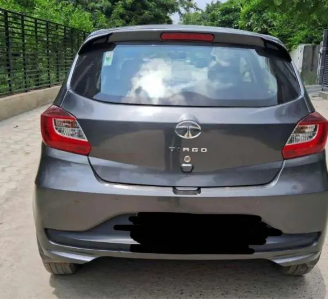 Tata Tiago XT (O) 2021