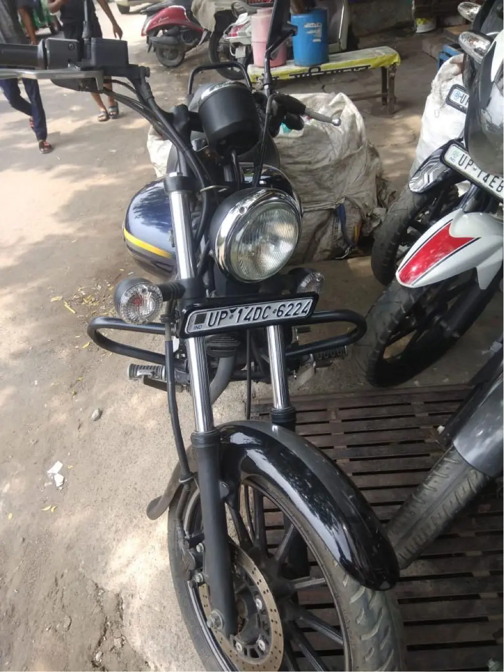 Bajaj Avenger Street 150 2017