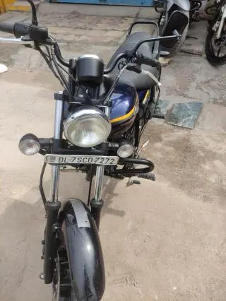 Bajaj Avenger Street 150 2016