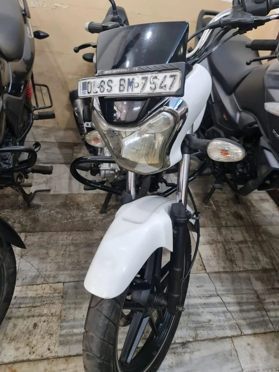 Bajaj V15 150cc 2016