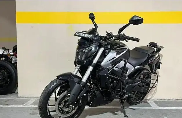 Bajaj Dominar 250 2022