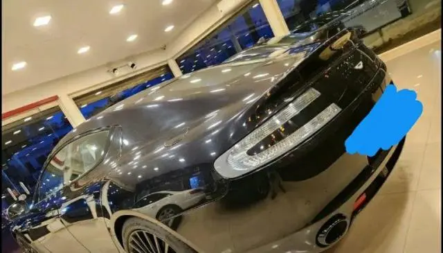 Aston Martin DBS V12 Volante 2011