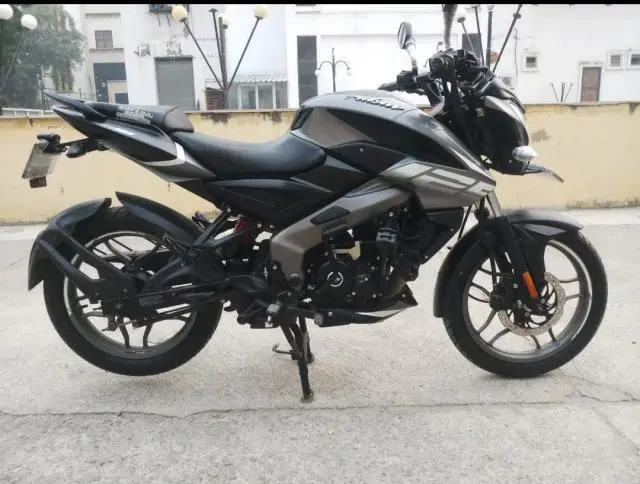 Bajaj Pulsar 125cc Disc 2023
