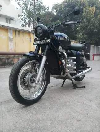 Jawa 42 Bobber Jasper Red 2022