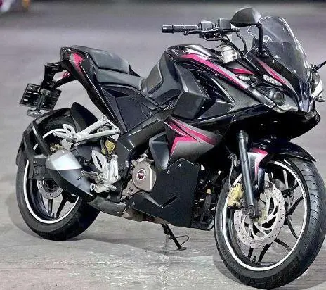 Bajaj Pulsar RS200 2016